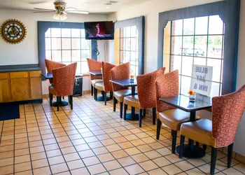 Blue Jay Inn and Suites hotel thumbnail 8