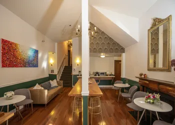 Washington Square Inn hotel thumbnail 6