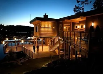 Painted Boat Resort hotel thumbnail 3