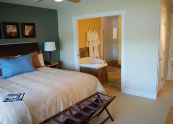 Painted Boat Resort hotel thumbnail 8