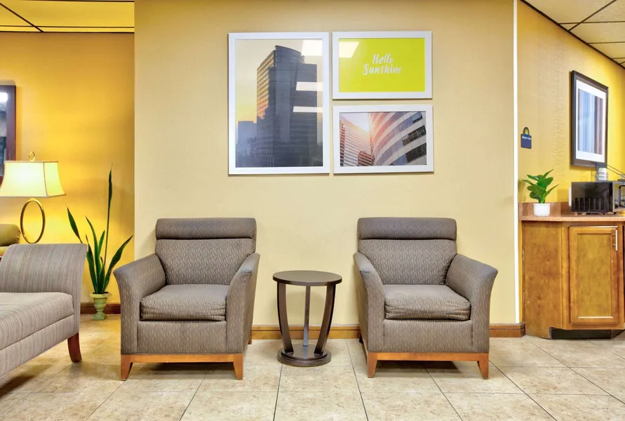 Days Inn by Wyndham Batesville hotel detail image 6