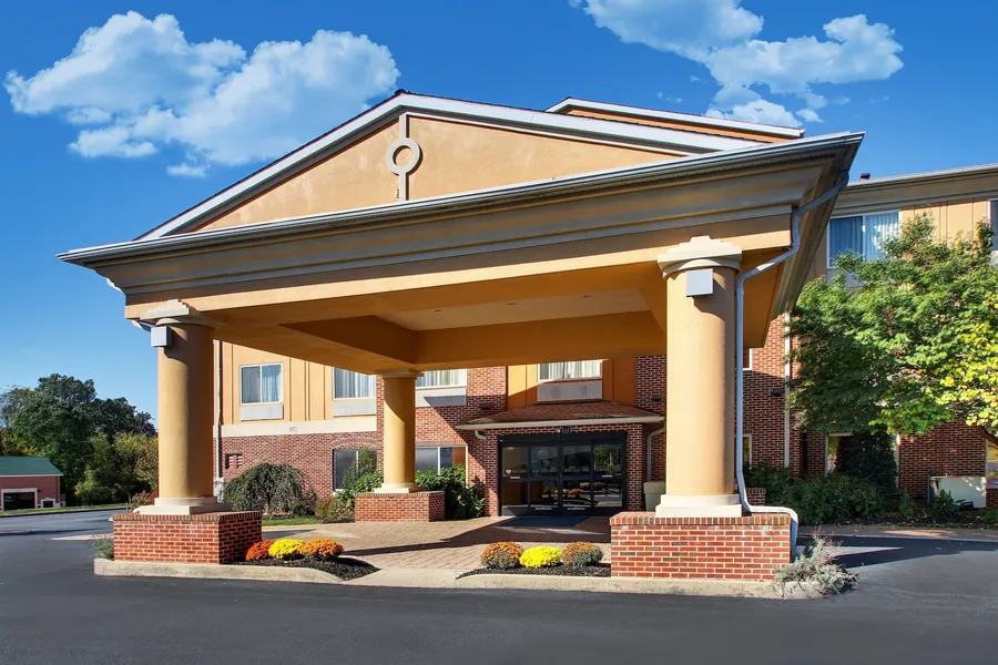 Holiday Inn Express Hotel & Suites Lancaster-Lititz by IHG hotel detail image 6