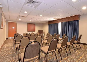 Holiday Inn Express Seaford-Route 13 hotel thumbnail 2