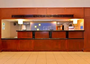 Holiday Inn Express Seaford-Route 13 hotel thumbnail 3