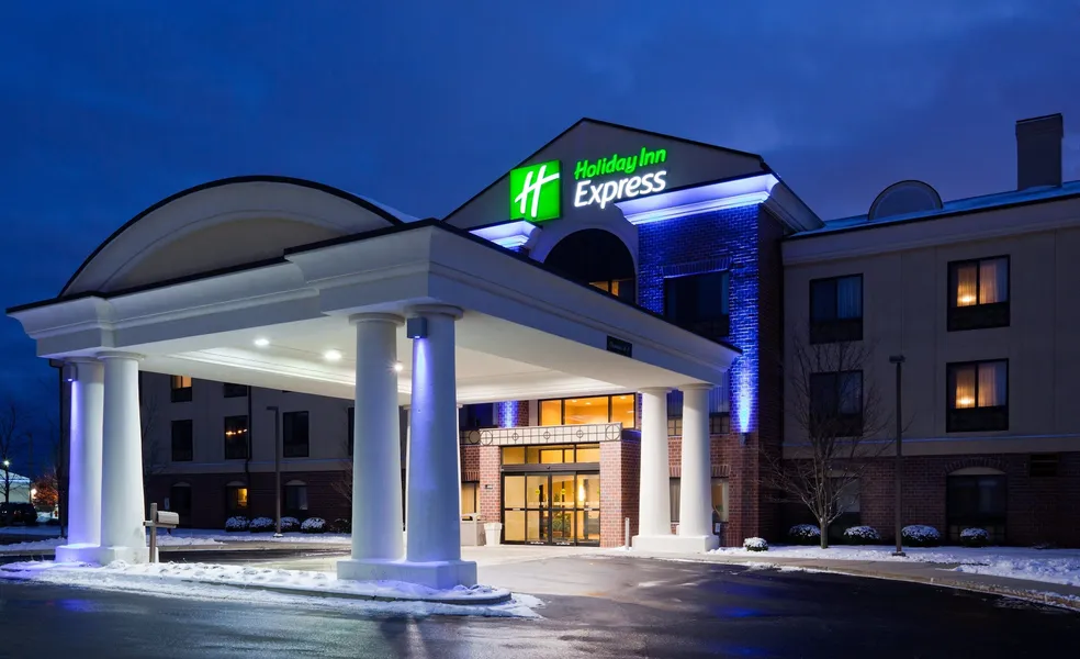 Holiday Inn Express Milwaukee North Brown Deer/Mequon by IHG hotel detail image 2