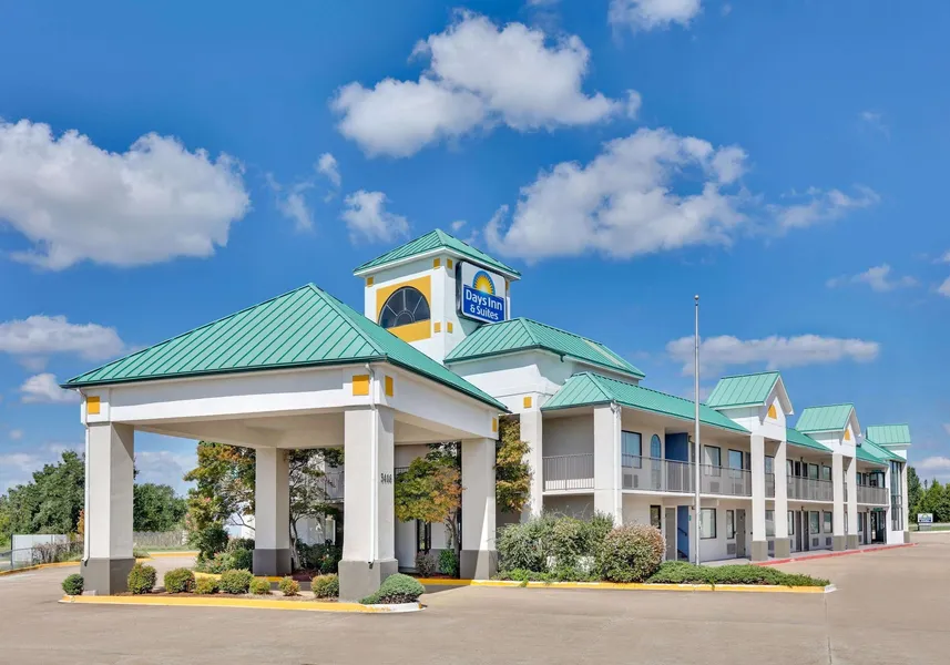 Days Inn & Suites by Wyndham Bentonville hotel detail image 2