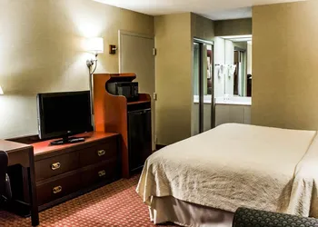 Quality Inn Roanoke Near Lake Gaston hotel thumbnail 6