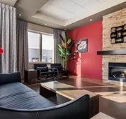 Econo Lodge Inn & Suites hotel detail image 3