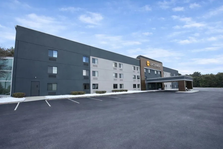 La Quinta Inn & Suites by Wyndham Stevens Point hotel detail image 2