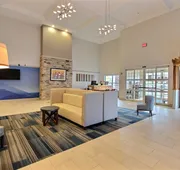 Holiday Inn Express Hotel & Suites Milwaukee Airport by IHG hotel detail image 4