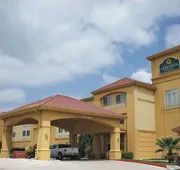 La Quinta Inn & Suites by Wyndham Kerrville hotel detail image 5