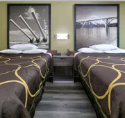 Super 8 by Wyndham Mobile/Tillmans Corner hotel detail image 5