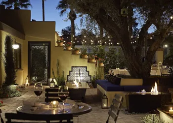 Bespoke Inn Scottsdale hotel thumbnail 3