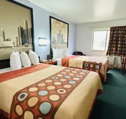 Super 8 by Wyndham Imlay City hotel detail image 4