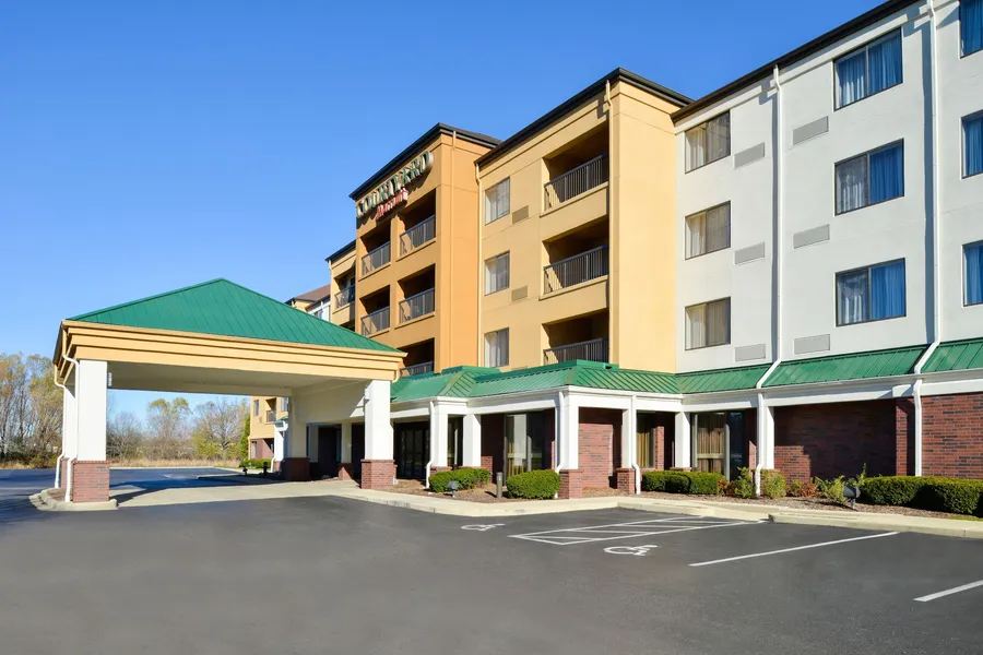 Country Inn & Suites By Radisson, Brown Deer - Milwaukee North hotel detail image 2