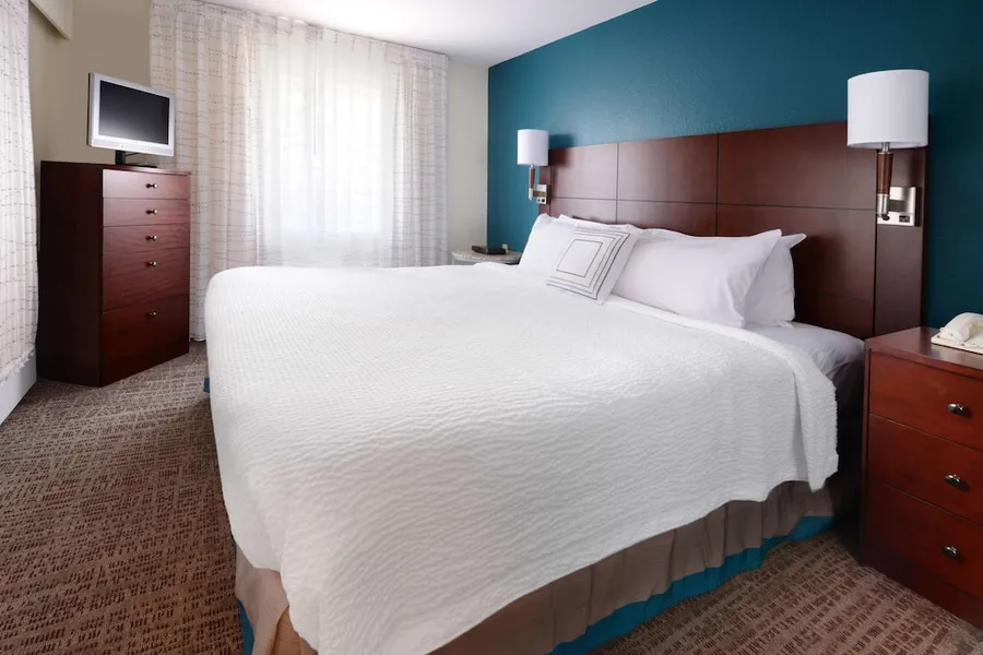 Sonesta ES Suites Dallas Medical Market Center hotel detail image 2