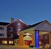 Holiday Inn Express Chicago NW - Vernon Hills by IHG hotel detail image 4