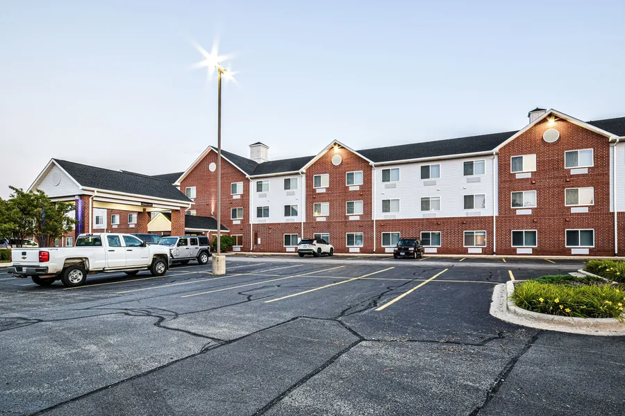 Holiday Inn Express Chicago NW - Vernon Hills by IHG hotel detail image 6