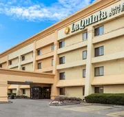 La Quinta Inn & Suites by Wyndham Chicago Gurnee hotel detail image 3