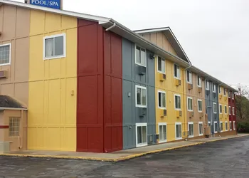 Americas Stay Inn hotel thumbnail 4