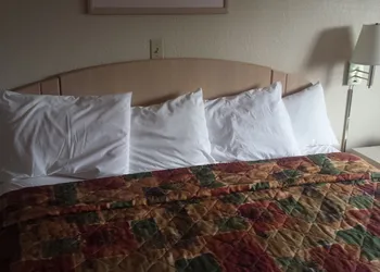 Americas Stay Inn hotel thumbnail 7