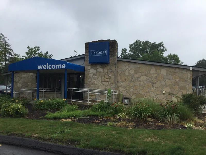 Travelodge by Wyndham Lansing hotel detail image 2