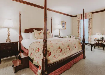 Prince Of Wales Hotel hotel thumbnail 4