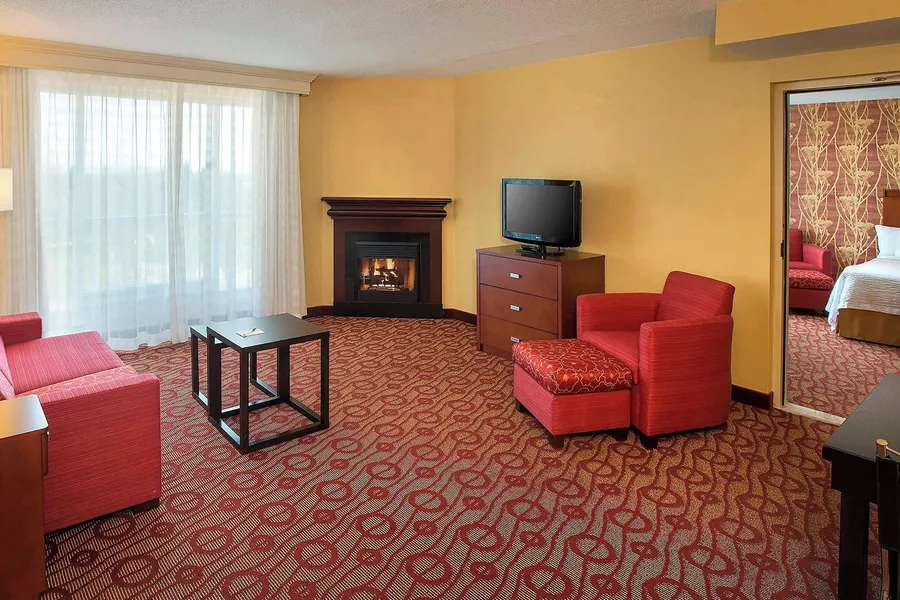 Courtyard by Marriott Niagara Falls hotel detail image 6