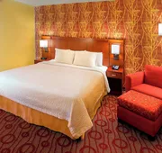 Courtyard by Marriott Niagara Falls hotel detail image 7