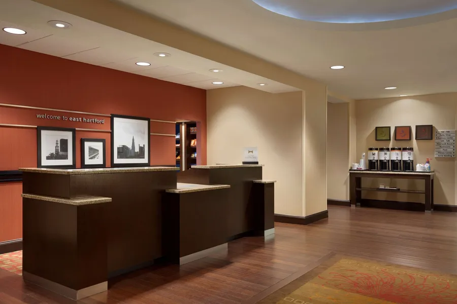 Hampton Inn & Suites Hartford/East Hartford hotel detail image 6