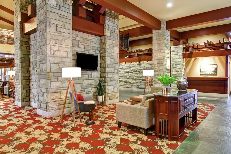 DoubleTree Fallsview Resort & Spa by Hilton Niagara Falls hotel detail image 6