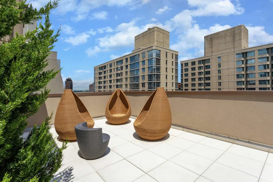 Homewood Suites New York/Midtown Manhattan Times Square hotel detail image 2