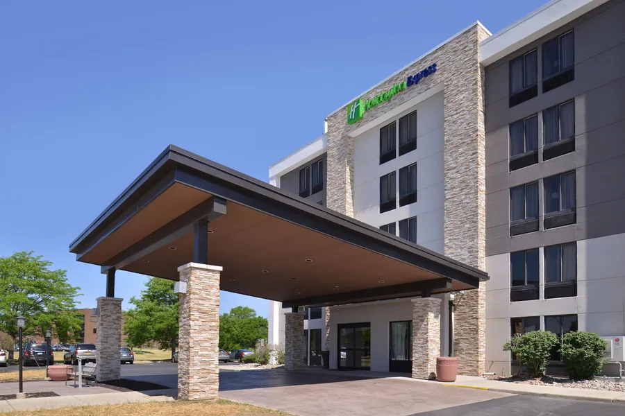 Holiday Inn Express Rochester - University Area by IHG hotel detail image 2