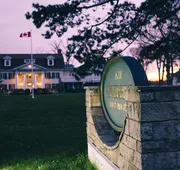 Riverbend Inn and Vineyard hotel detail image 3