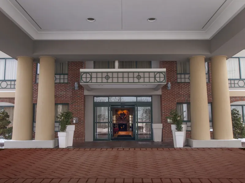 Holiday Inn Express Hotel & Suites Buffalo-Airport by IHG hotel detail image 6