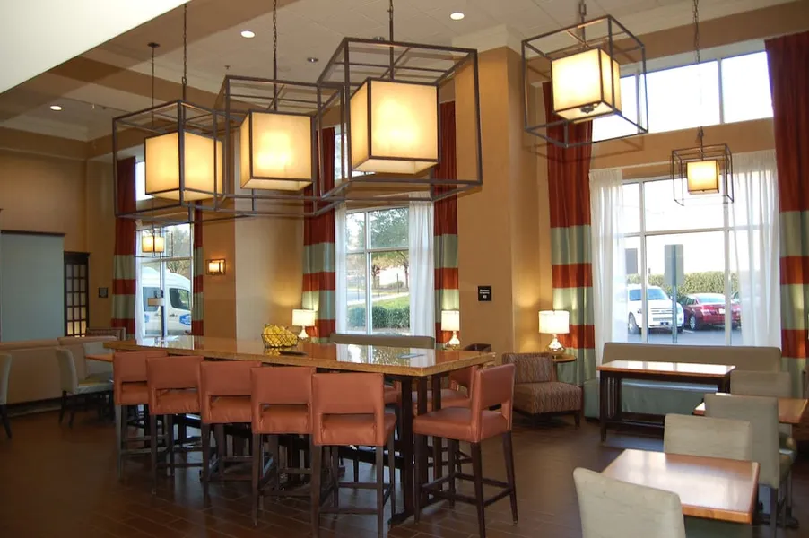 Hampton Inn & Suites Charlotte Airport hotel detail image 2