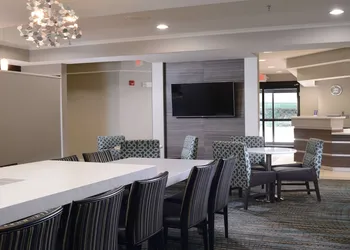 Sonesta ES Suites Dallas Central Expressway hotel thumbnail 2