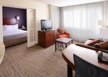 Sonesta ES Suites Dallas Central Expressway hotel thumbnail 4