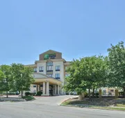 Holiday Inn Express & Suites San Antonio NW - Medical Area by IHG hotel detail image 4