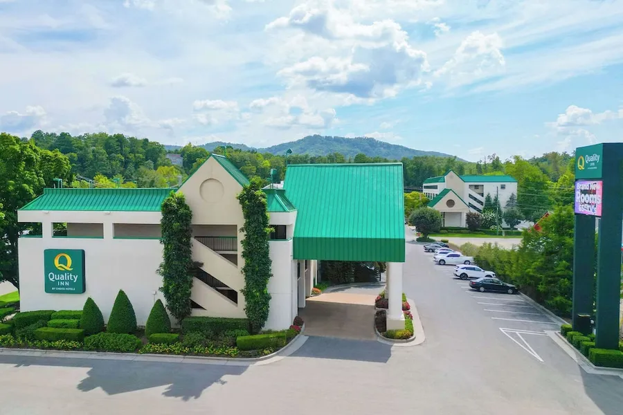 Quality Inn Near the Island Pigeon Forge hotel detail image 6