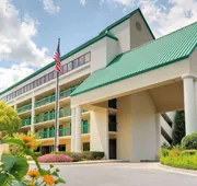 Quality Inn Near the Island Pigeon Forge hotel detail image 7