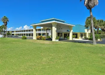 Americas Best Value Inn Satellite Beach Melbourne hotel thumbnail 2