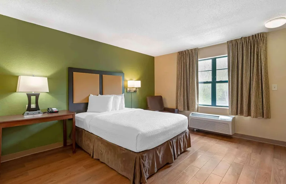 Extended Stay America Suites Atlanta Perimeter Crestline hotel detail image 6