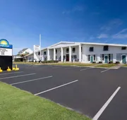 Days Inn by Wyndham Kill Devil Hills Oceanfront - Wilbur hotel detail image 3