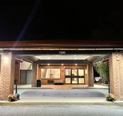 Econo Lodge Airport hotel detail image 3