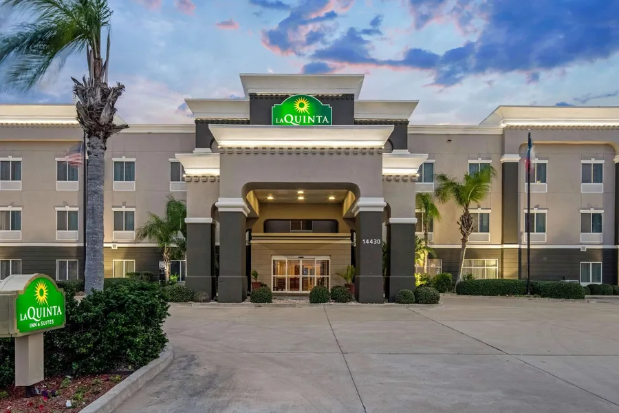 La Quinta Inn & Suites by Wyndham Corpus Christi-N Padre Isl hotel detail image 2