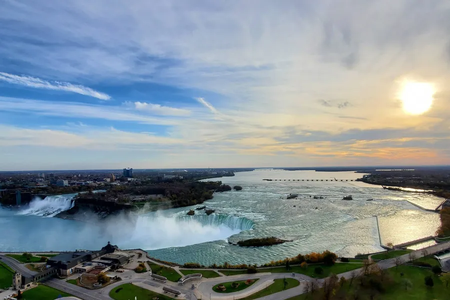 Marriott Niagara Falls Fallsview Hotel & Spa hotel detail image 2