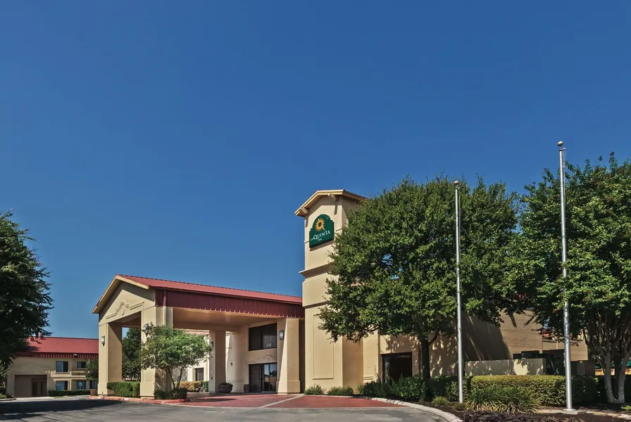 La Quinta Inn by Wyndham San Marcos hotel detail image 6