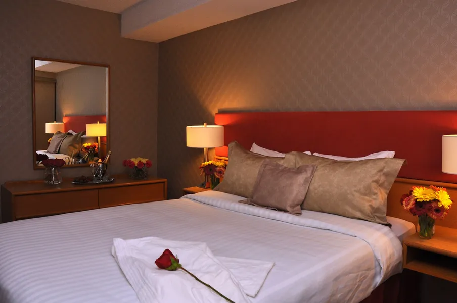 Cartier Place Suite Hotel hotel detail image 6