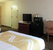 Quality Inn & Suites Albuquerque Midtown - University Area hotel detail image 7